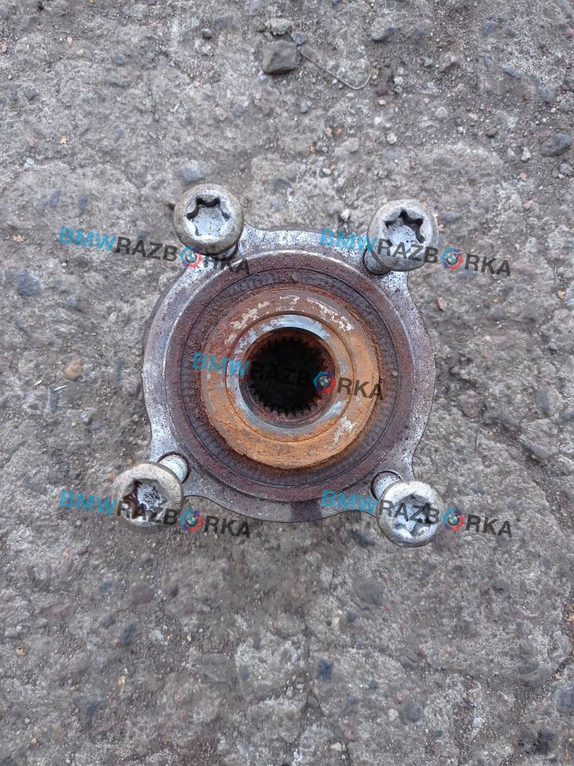 ступица передняя правая BMW X5 F15 2015, 3.0 л., N57 D30 A, дизель, a96, внедорожник 5 дв., полный привод