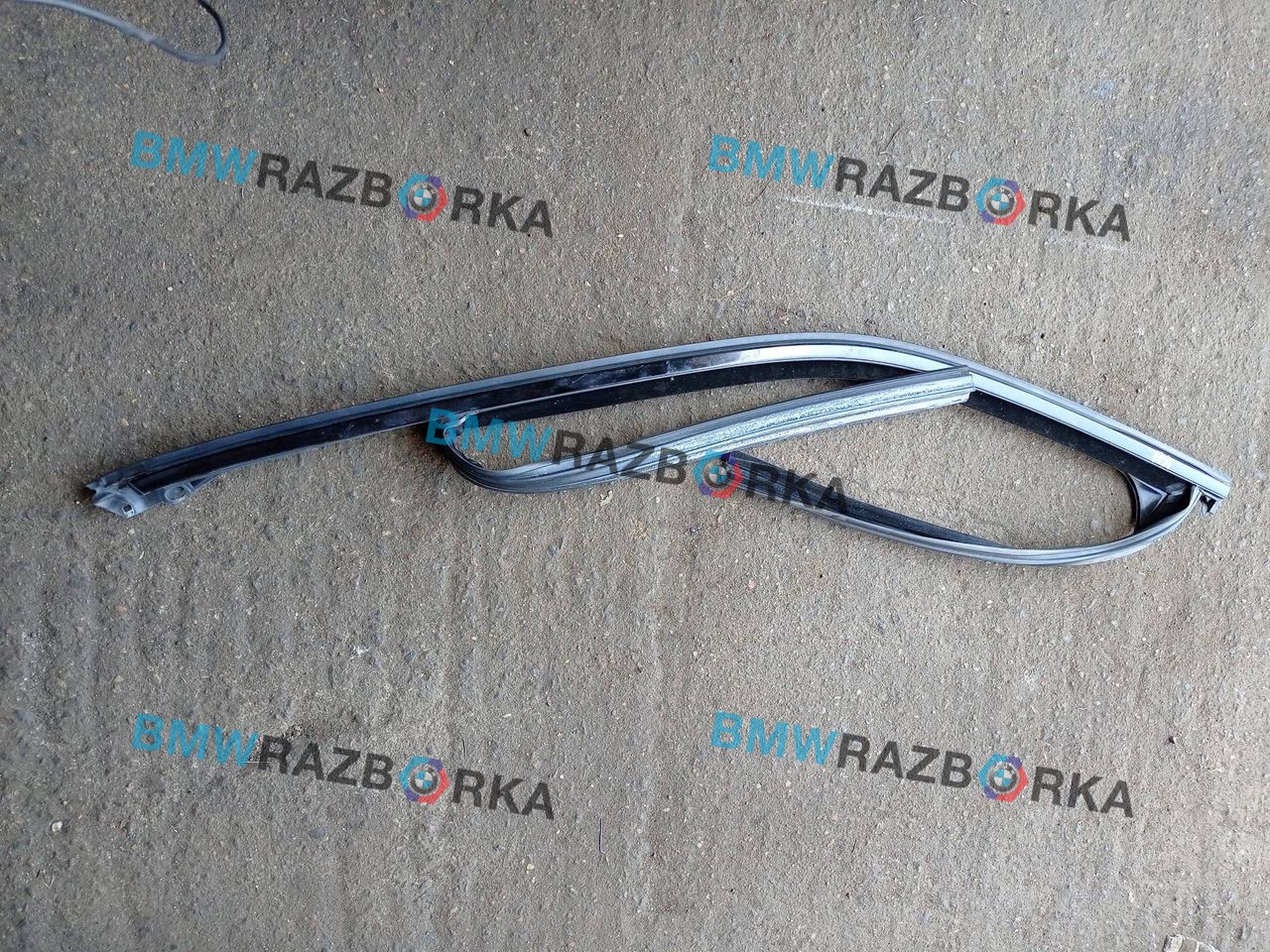 молдинг двери передней левой BMW X5 F15 2015, 3.0 л., N57 D30 A, дизель, a96, внедорожник 5 дв., полный привод