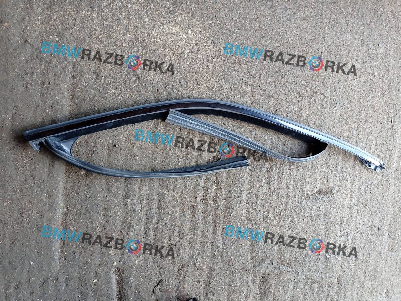 молдинг двери передней правой BMW X5 F15 2015, 3.0 л., N57 D30 A, дизель, a96, внедорожник 5 дв., полный привод