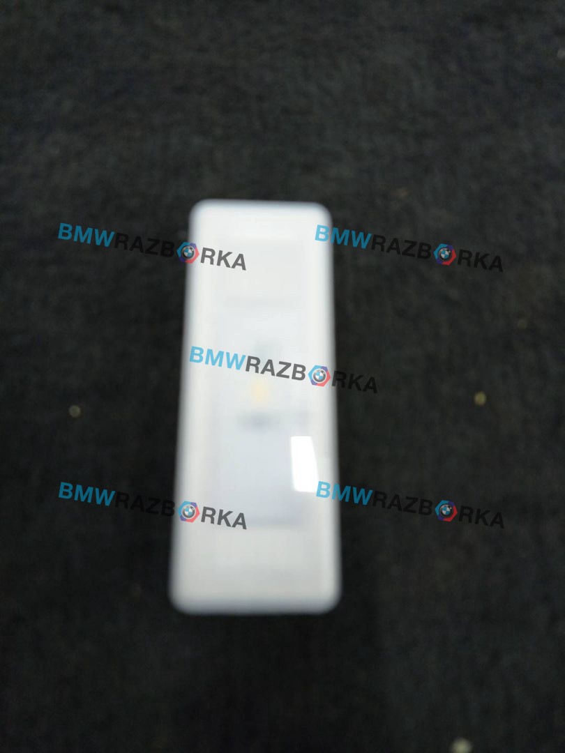 фонарь салона (плафон) BMW X5 G05 2021, 3.0 л., гибрид, АКПП, c27, внедорожник 5 дв., полный привод, 9313574