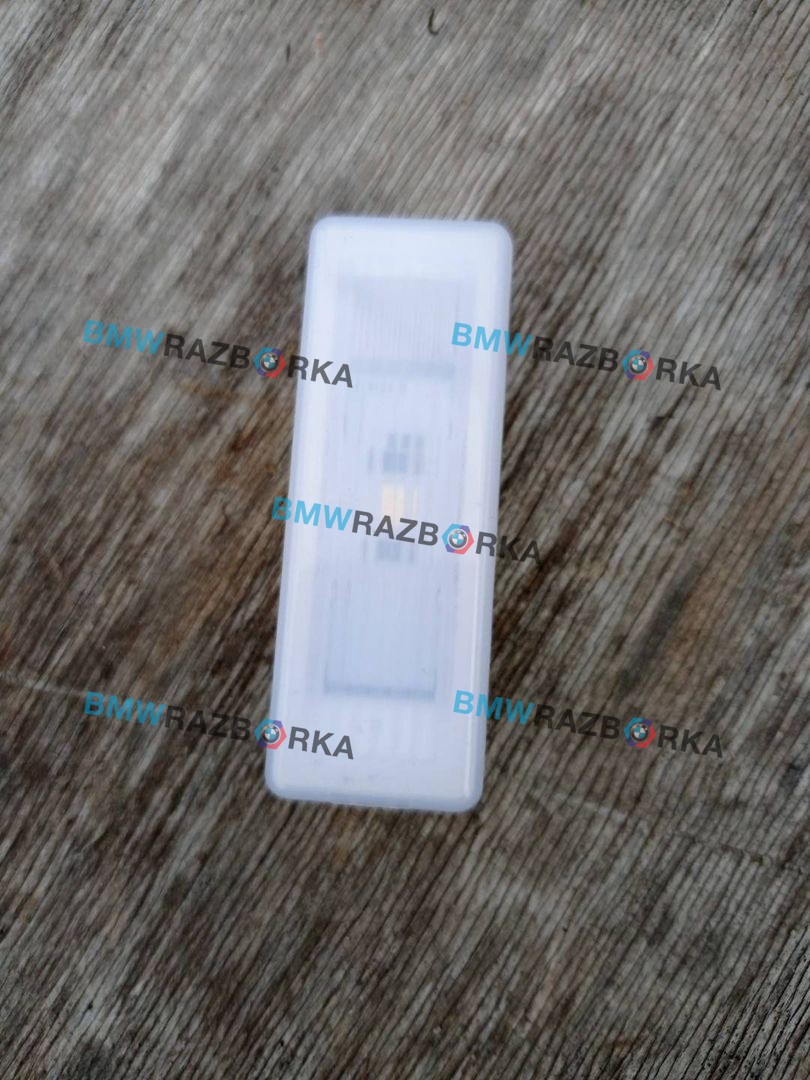 фонарь салона (плафон) BMW X5 G05 2021, 3.0 л., гибрид, АКПП, c27, внедорожник 5 дв., полный привод, 9313574