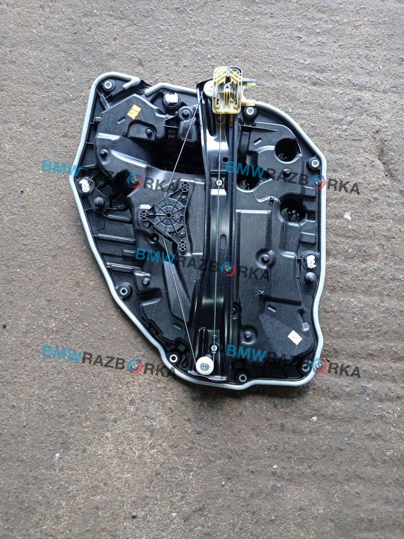 стеклоподъемник задний правый BMW X5 G05 2021, 3.0 л., гибрид, АКПП, c27, внедорожник 5 дв., полный привод, 9450786