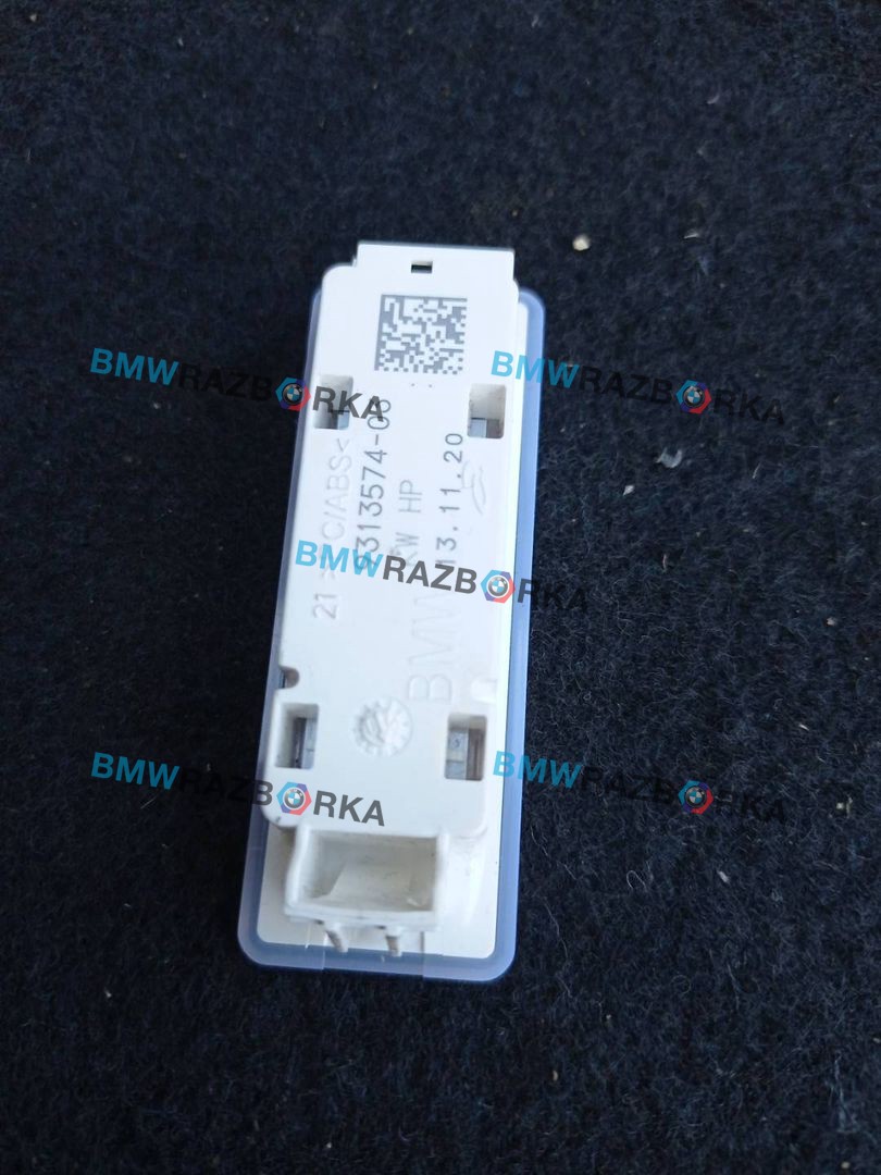 фонарь салона (плафон) BMW X5 G05 2021, 3.0 л., гибрид, АКПП, c27, внедорожник 5 дв., полный привод, 9313574