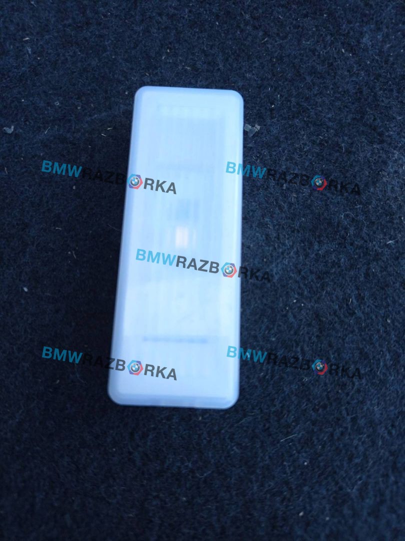 фонарь салона (плафон) BMW X5 G05 2021, 3.0 л., гибрид, АКПП, c27, внедорожник 5 дв., полный привод, 9313574