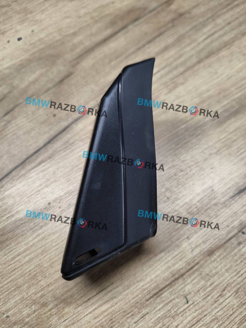 водосток крышки багажника BMW M8 F91/92 F93 2020, 4.4 л., S63 B44 B, бензин, АКПП, седан, полный привод, 7451769, 63217451769