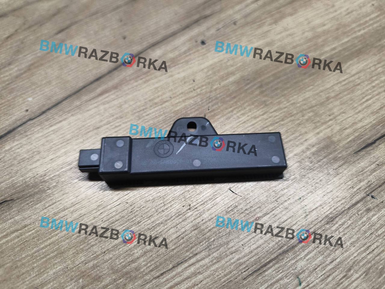 Антенна системы комфортного доступа BMW M2 G87 2023, 3.0 л., S58B30A, бензин, АКПП, купе, задний привод, 5A5D3C0, 65205A5D3C0