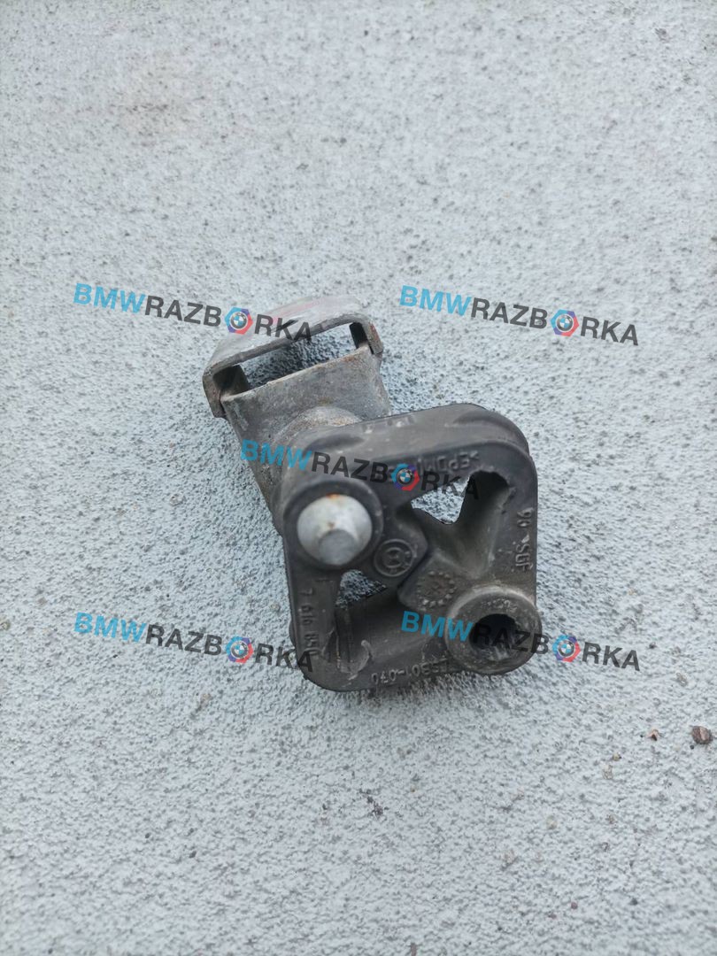 кронштейн глушителя BMW 1 серия F40 2020, 2.0 л., B48A20E, бензин, c3n, полный привод, 7616850