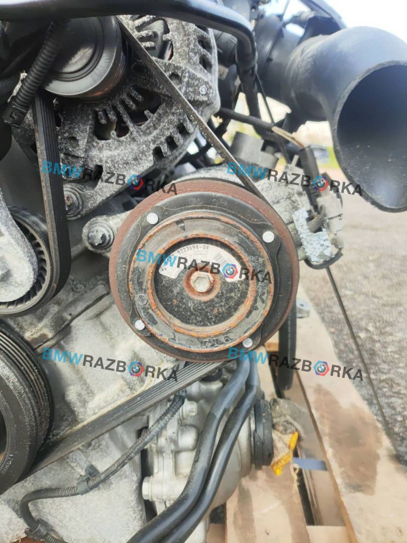компрессор кондиционера BMW 3 серия F30/F31/F34 F30 2013, 2.0 л., N20 B20 B, бензин, АКПП, седан, полный привод, 9223694