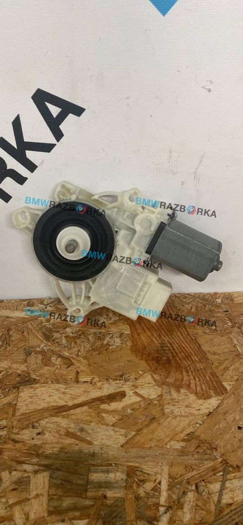 моторчик стеклоподъемника задний правый BMW X5 G05 2019, 5.0 л., дизель, АКПП, 475, внедорожник 5 дв., полный привод, правый руль, 9479074