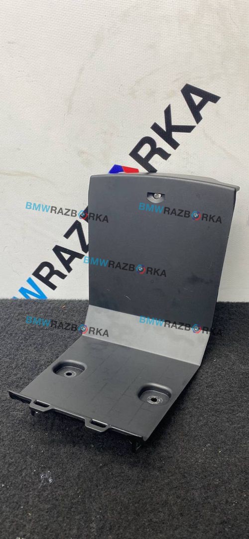 подлокотник BMW X5 G05 2019, 5.0 л., дизель, АКПП, 475, внедорожник 5 дв., полный привод, правый руль, 9868439