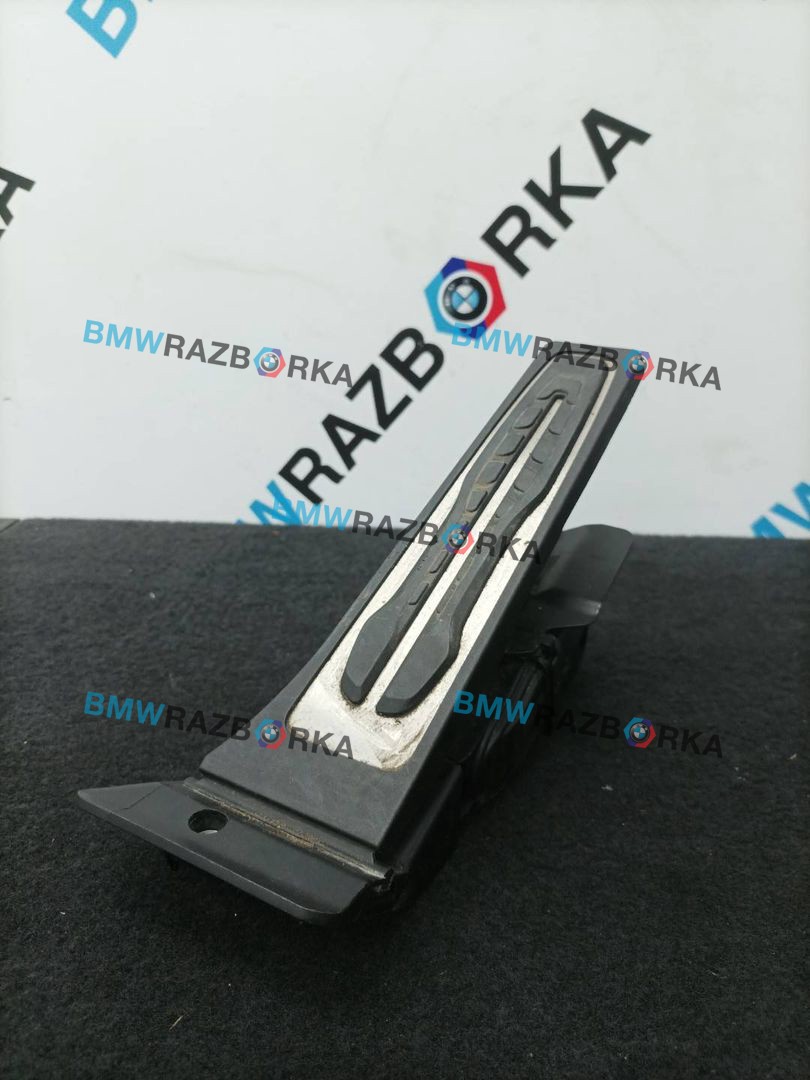 педаль BMW X5 G05 2019, 5.0 л., дизель, АКПП, 475, внедорожник 5 дв., полный привод, правый руль, 6871053
