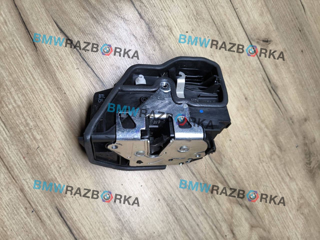 замок двери передней левой BMW 3 серия F30/F31 [рестайлинг] F31 2018, 3.0 л., N55 B30 A, бензин, АКПП, универсал, 7202145