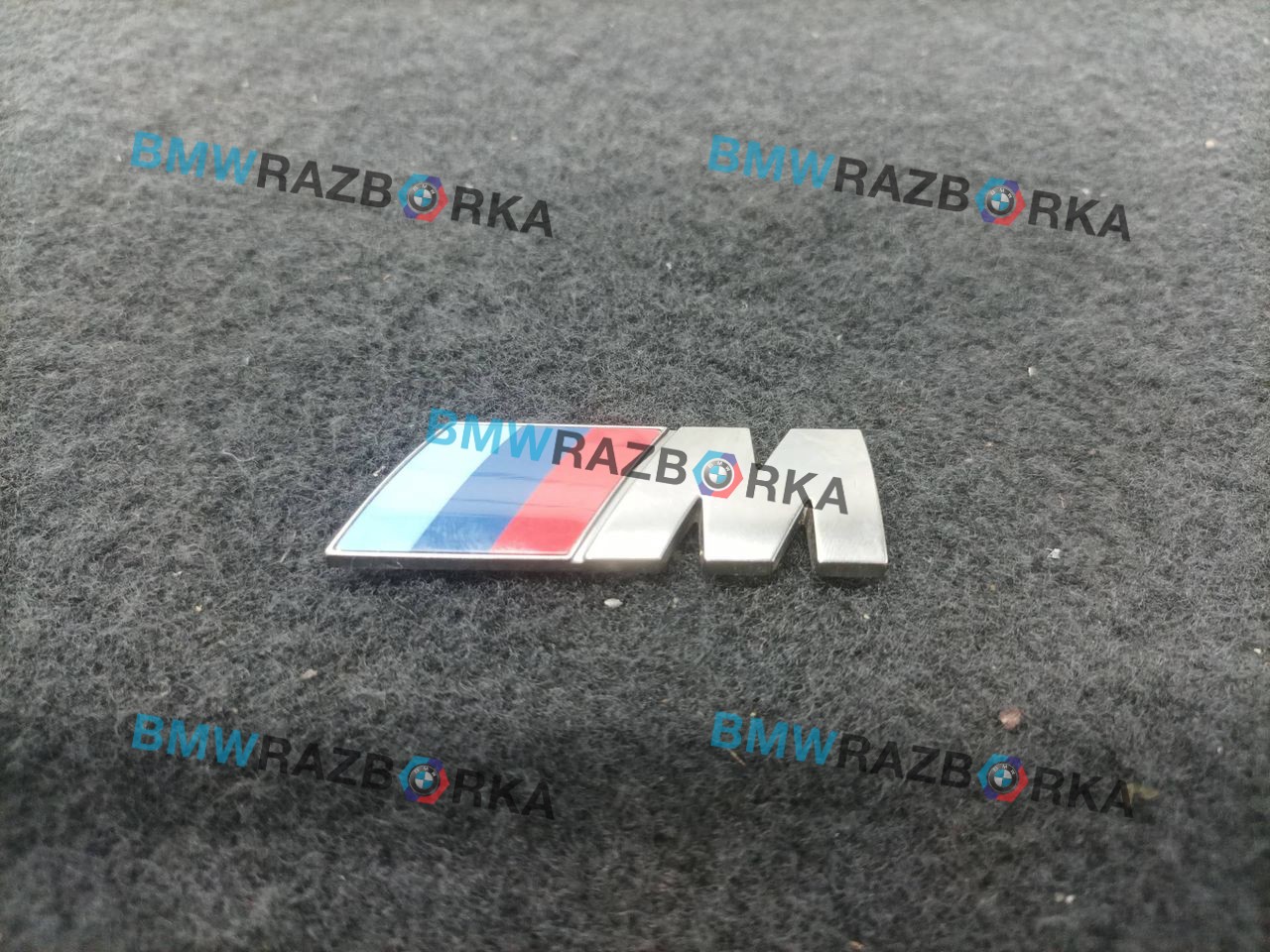 эмблема BMW X5 G05 2019, 5.0 л., дизель, АКПП, 475, внедорожник 5 дв., полный привод, правый руль, 8094237