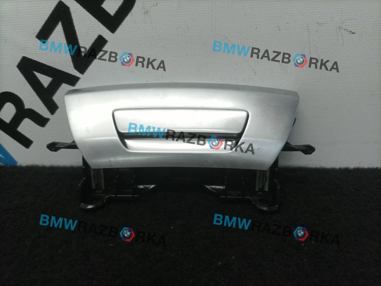 подлокотник BMW X5 G05 2019, 5.0 л., дизель, АКПП, 475, внедорожник 5 дв., полный привод, правый руль, 51166816350, 6816350