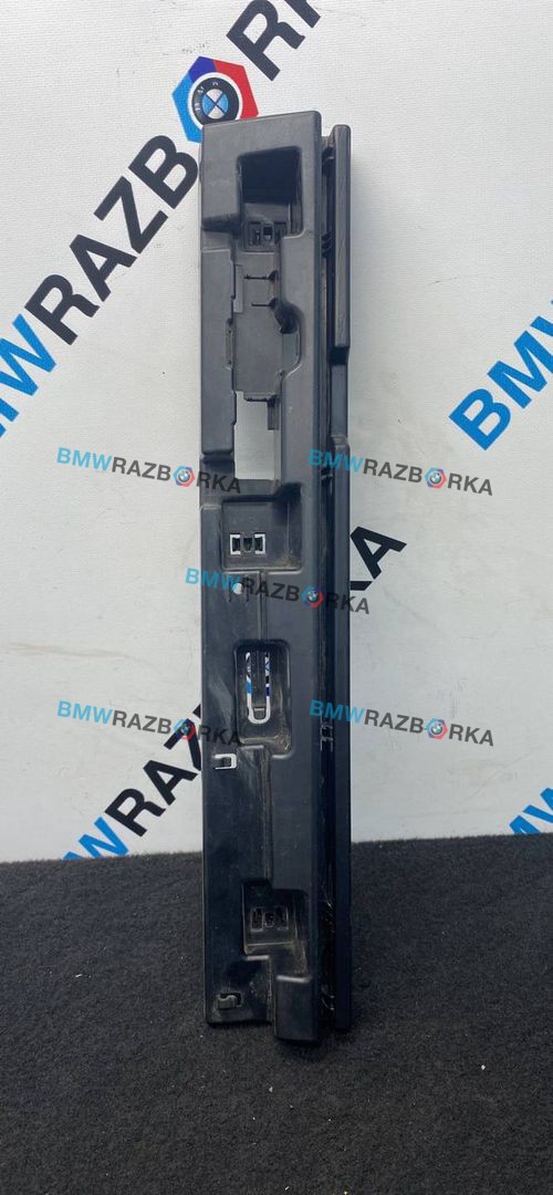 Кронштейн крепления порога BMW 2 серия Gran Tourer F46 2017, 1.5 л., B37 C15 A, дизель, МКПП, 668, минивэн, передний привод, 7301942