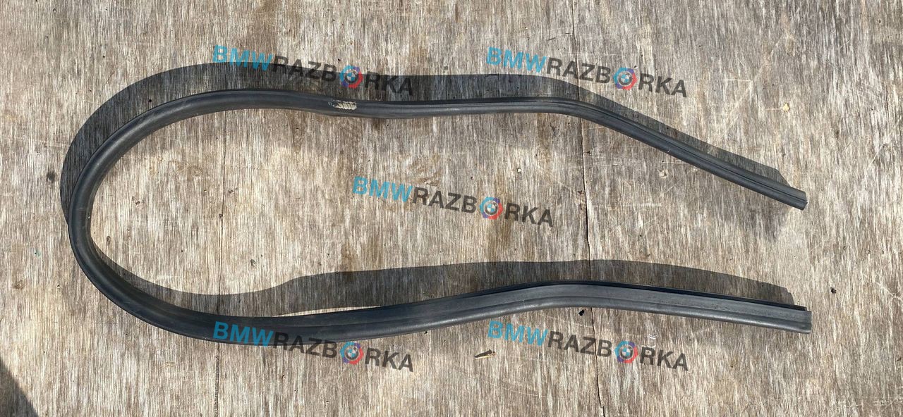 уплотнитель подкапотного пространства BMW X5 F15 2014, 4.0 л., дизель, АКПП, rubinschwarz metallic (x03), внедорожник 5 дв., полный привод, 7294489