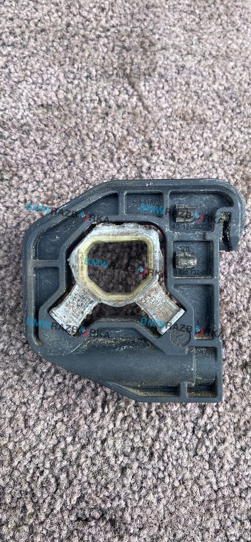 кронштейн радиатора BMW i3 L01 [рестайлинг] I01 2019, электро, 8620732