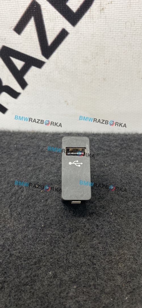 разъем AUX / USB BMW i3 L01 [рестайлинг] I01 2019, электро, 6820397