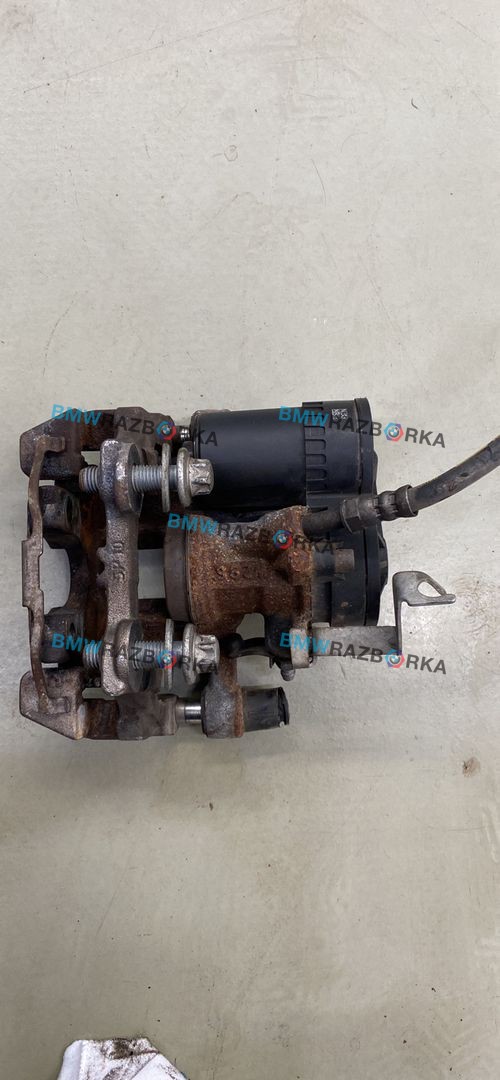 суппорт задний правый BMW i3 L01 [рестайлинг] I01 2019, электро, 6883020