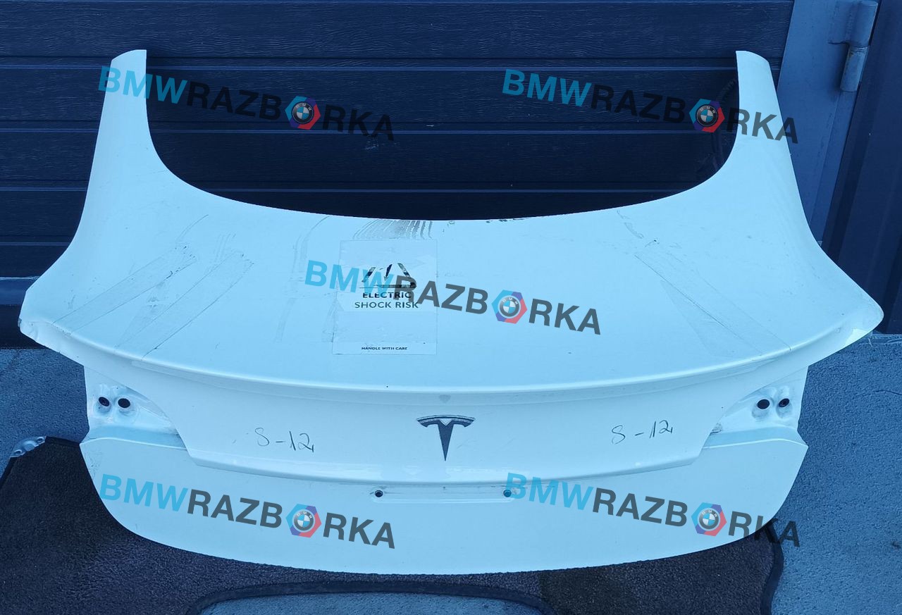 крышка багажника (дверь 3-5) Tesla Model 3 1 поколение 2022, электро, задний привод, правый руль