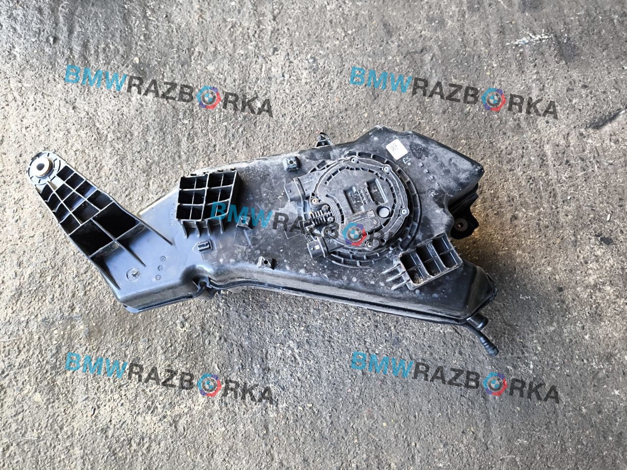 бак AdBlue (мочевины) BMW X6 G06 2020, 3.0 л., B57 D30 A, дизель, АКПП, внедорожник 5 дв., полный привод, 7418879, 7440009, 16197440009