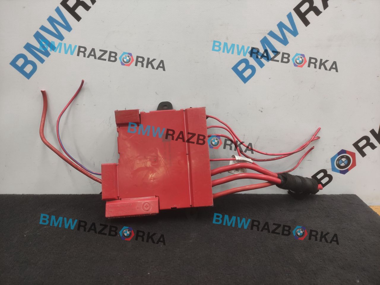 распределитель B+ BMW X5 F15 2014, 4.0 л., дизель, АКПП, rubinschwarz metallic (x03), внедорожник 5 дв., полный привод, 9285508