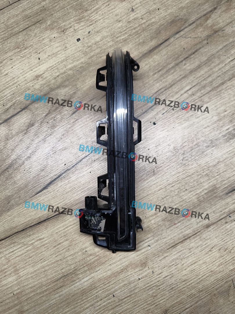 повторитель поворотов BMW X6 G06 2020, 3.0 л., B57 D30 A, дизель, АКПП, внедорожник 5 дв., полный привод, 63137441439, 7441439