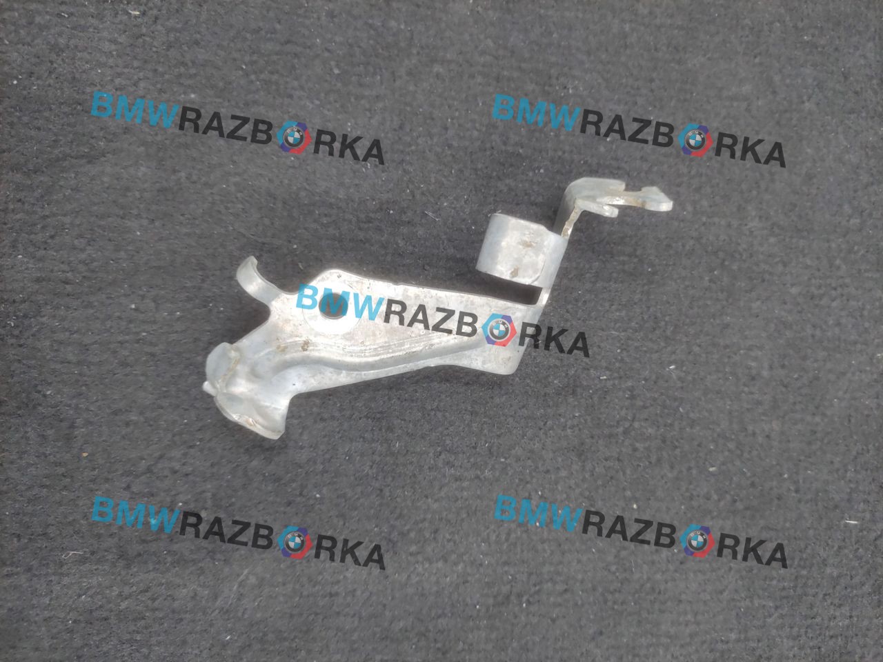 держатель тормозного шланга BMW X5 G05 2022, 3.0 л., B57 D30 B, дизель, 416, внедорожник 5 дв., полный привод, 8847995