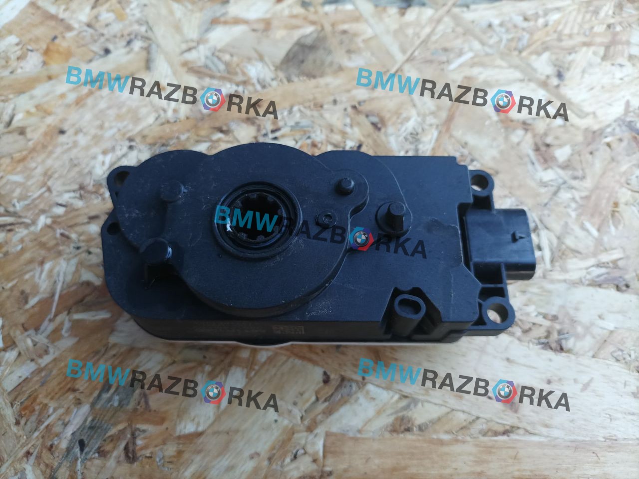 жалюзи BMW X5 G05 2022, 3.0 л., B57 D30 B, дизель, 416, внедорожник 5 дв., полный привод, 9881645, 5811R1000