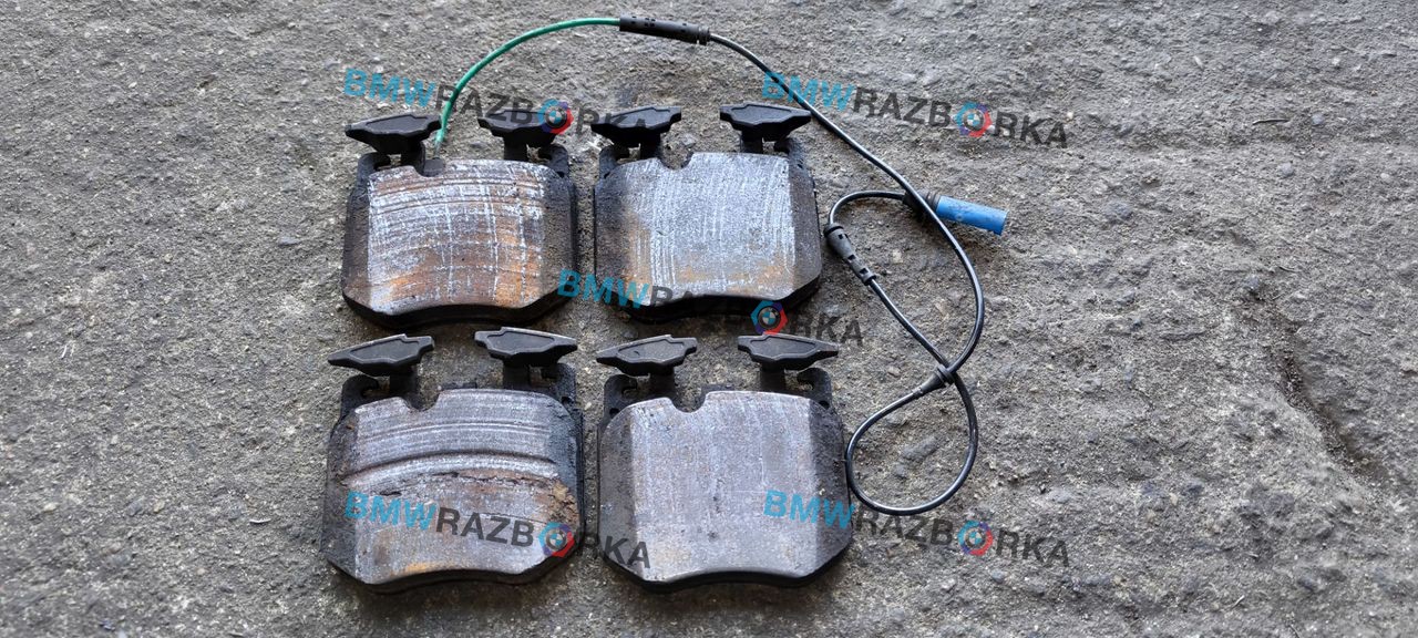 тормозные колодки BMW X6 G06 2020, 3.0 л., B57 D30 A, дизель, АКПП, внедорожник 5 дв., полный привод