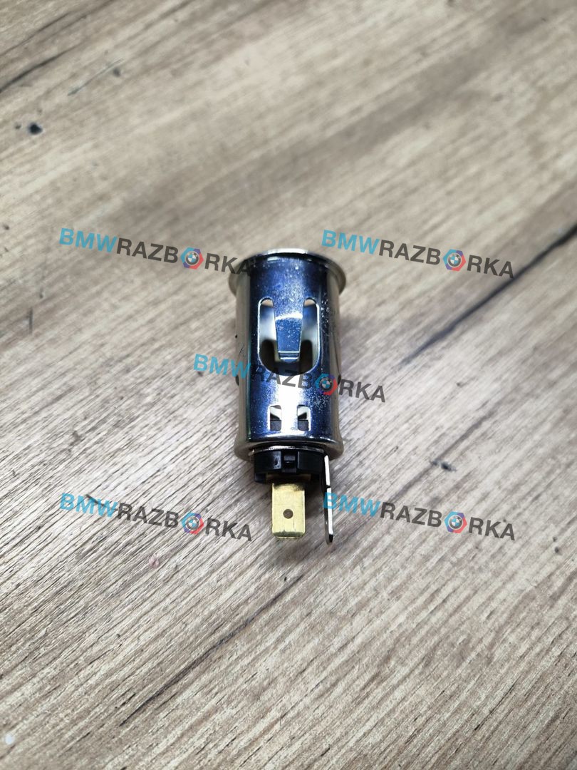 гнездо прикуривателя BMW 4 серия F32/F33 [рестайлинг] F33 2018, 3.0 л., бензин, АКПП, кабриолет, задний привод, 6973037, 61346973937