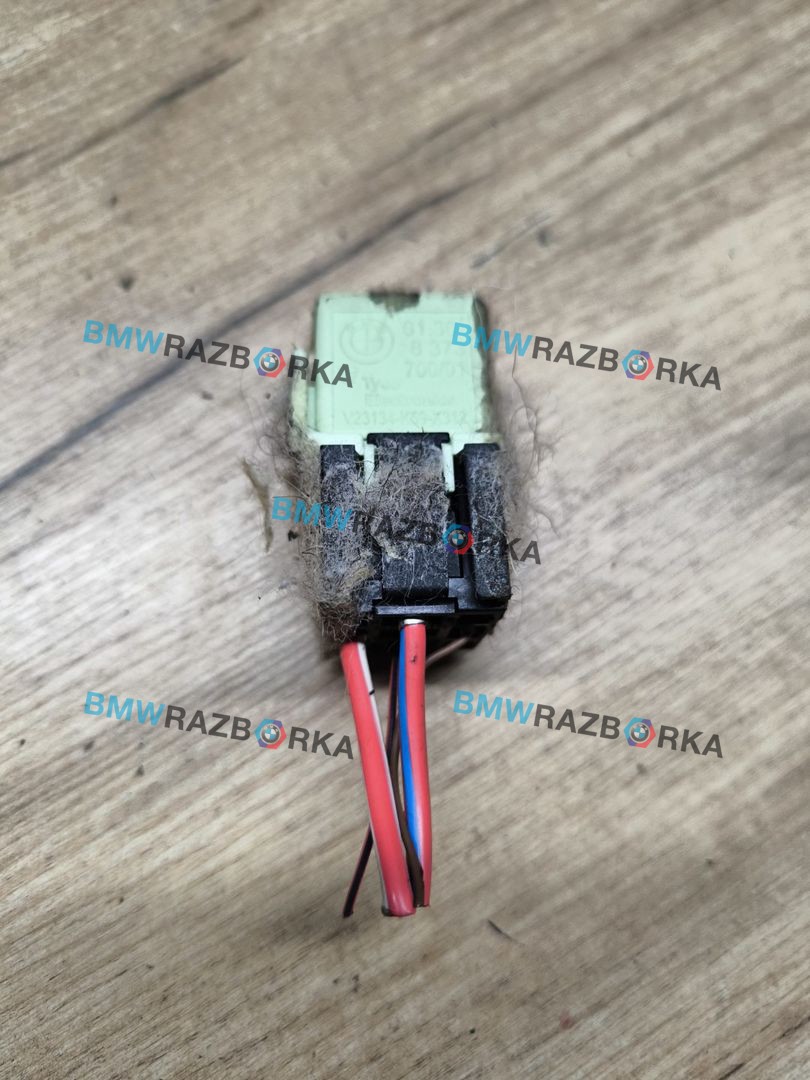 реле (прочие) BMW 5 серия F07/F10/F11 [рестайлинг] 2013, 3.0 л., N57 D30 A, дизель, АКПП, задний привод, 8373700, 8378975