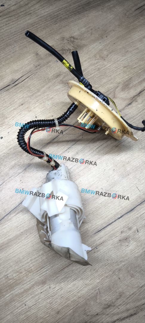 колба в бак BMW 5 серия F07/F10/F11 [рестайлинг] 2013, 3.0 л., N57 D30 A, дизель, АКПП, задний привод