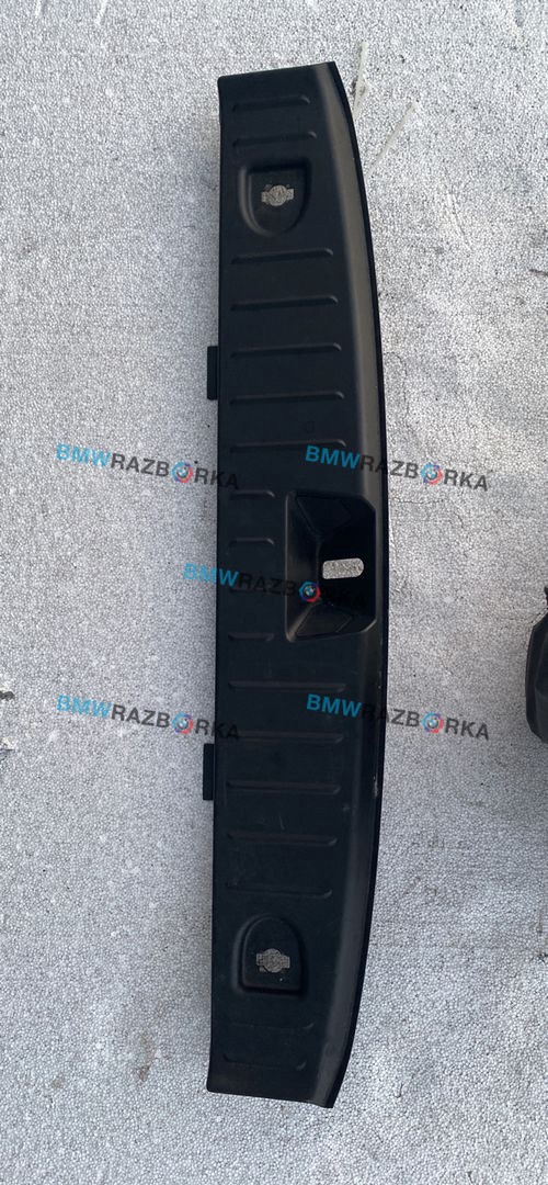 накладка внутренняя на заднюю панель кузова BMW i3 L01 [рестайлинг] 2020, электро, хетчбэк 5 дв., задний привод, 51477272383, 7272383