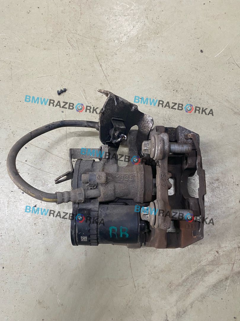 суппорт задний правый BMW i3 L01 [рестайлинг] 2020, электро, хетчбэк 5 дв., задний привод