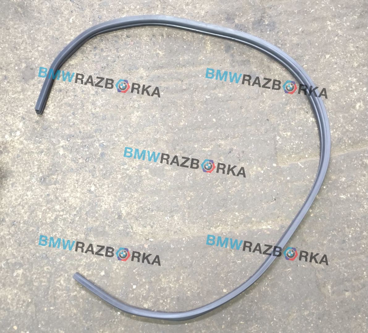 уплотнитель подкапотного пространства Mercedes-Benz Sprinter W907/W910 W910 2022, 2.0 л., OM 654.920, дизель, 6МКПП, микроавтобус, передний привод, 9108871100, A9108871100
