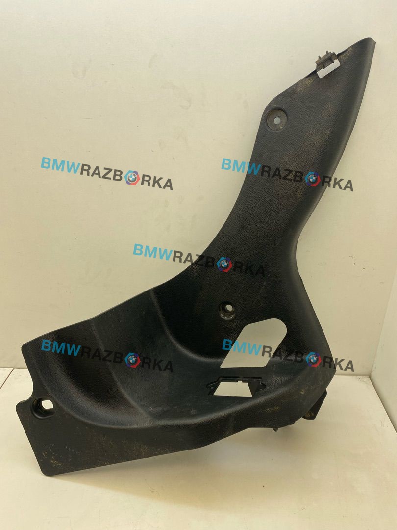 обшивка стойки Mercedes-Benz Sprinter W907/W910 W907 2020, 2.2 л., OM651 DE22LA, дизель, 6МКПП, 9147, микроавтобус, задний привод, правый руль, A9076880000, 9076880000