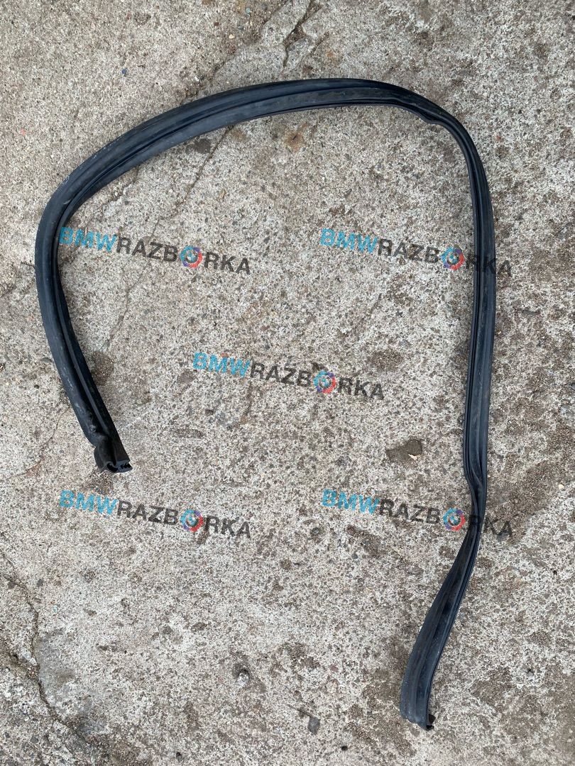 уплотнитель подкапотного пространства Mercedes-Benz Sprinter W907/W910 W907 2020, 2.2 л., OM651 DE22LA, дизель, 6МКПП, 9147, микроавтобус, задний привод, правый руль, 9108870000, A9108870000