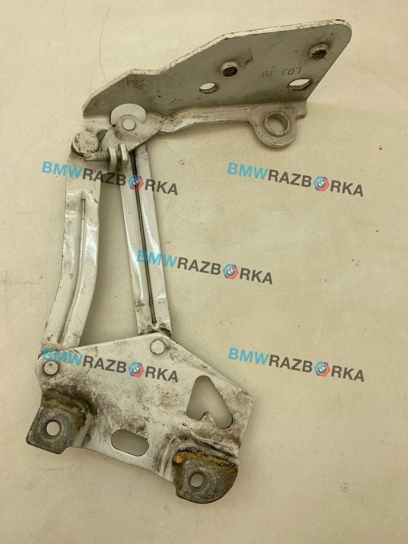 петля капота левая Mercedes-Benz Sprinter W907/W910 W907 2020, 2.2 л., OM651 DE22LA, дизель, 6МКПП, 9147, микроавтобус, задний привод, правый руль, A9108803000, 9108803000