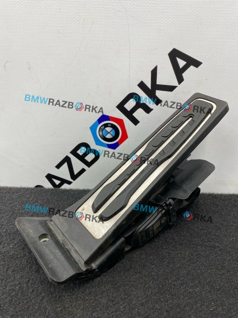 педаль BMW 7 серия G11/G12 G11 2017, 4.0 л., дизель, x03 rubin-metallic black, седан, полный привод, 35426871053, 6871053