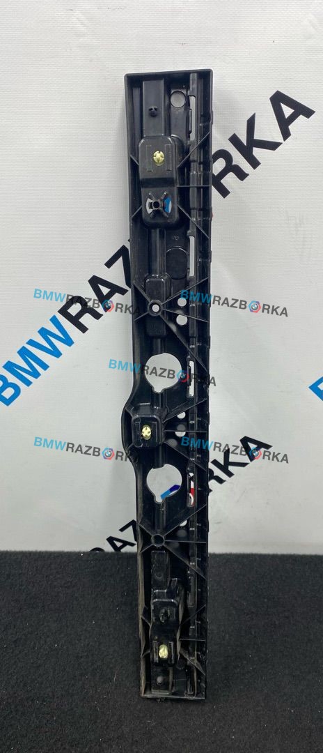 Кронштейн крепления порога BMW 7 серия G11/G12 G11 2017, 4.0 л., дизель, x03 rubin-metallic black, седан, полный привод, 7357133