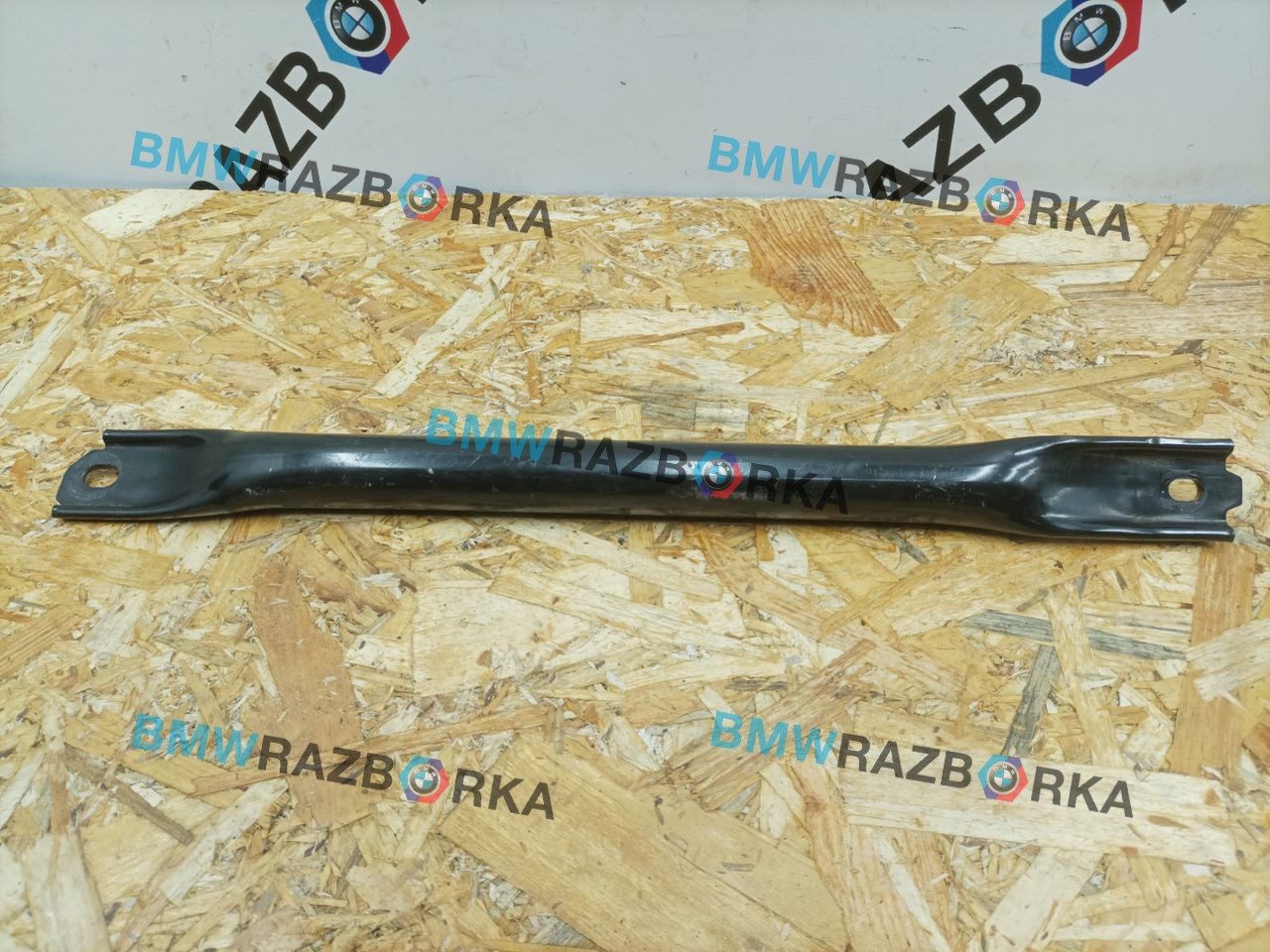 распорка кузова BMW 7 серия G11/G12 G11 2017, 4.0 л., дизель, x03 rubin-metallic black, седан, полный привод, 7408386