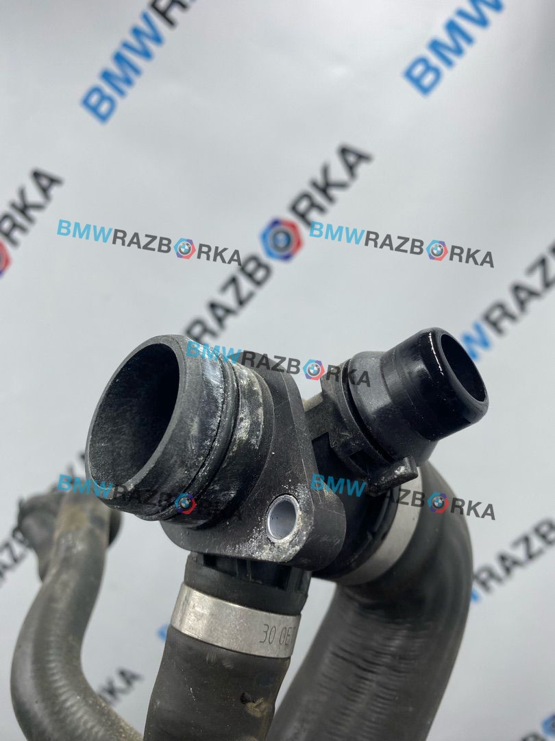 патрубок радиатора BMW 3 серия F30/F31/F34 F30 2013, 2.0 л., N20 B20 B, бензин, АКПП, 7639997