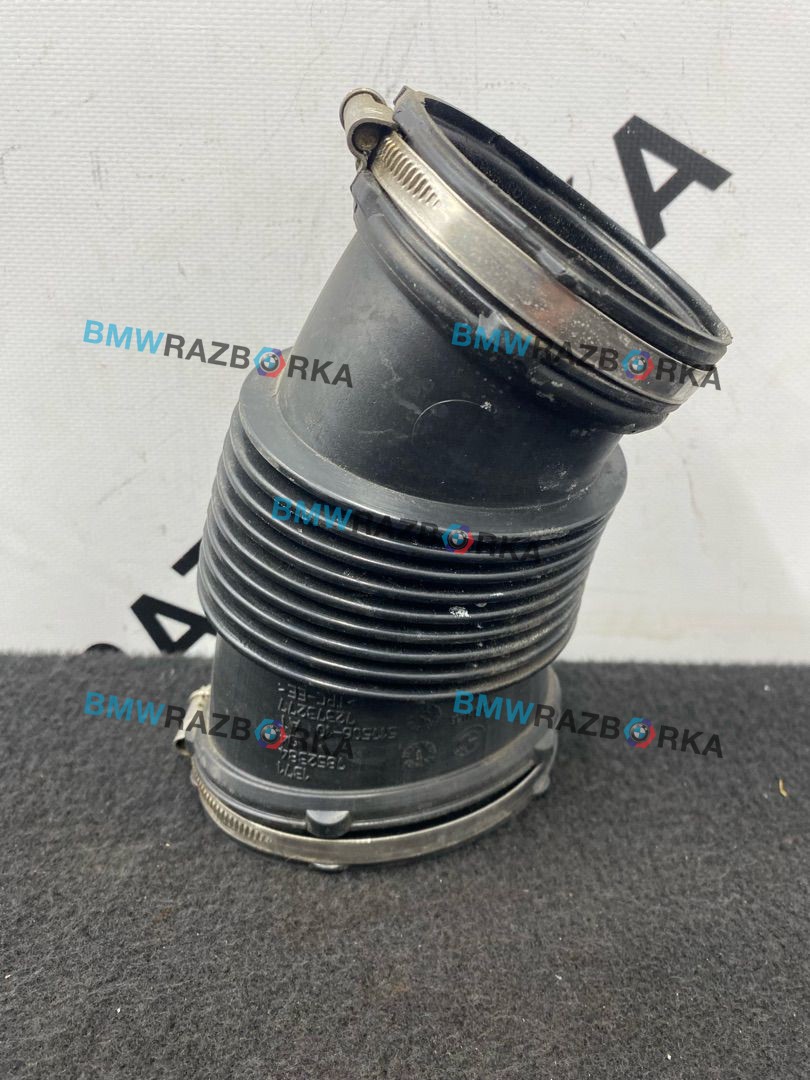 патрубок воздушного фильтра BMW M8 F91/92 F93 2020, 4.4 л., S63 B44 B, бензин, АКПП, седан, полный привод, 7852384