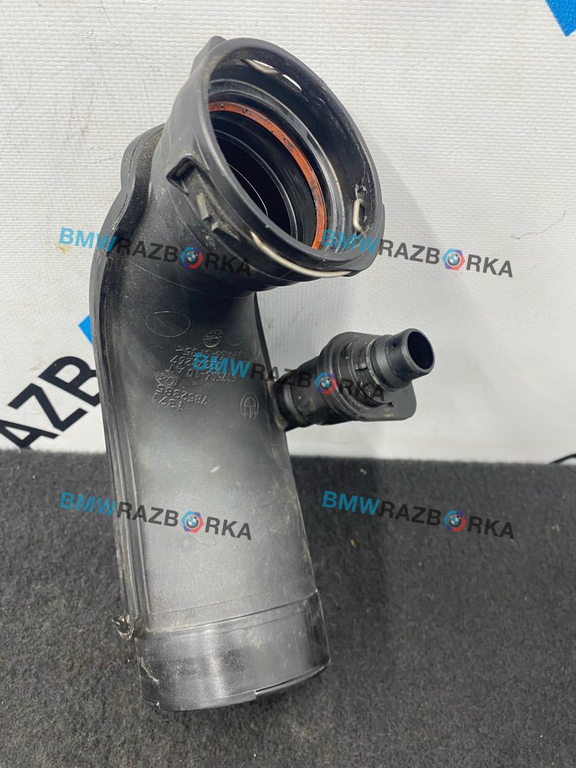 патрубок воздушного фильтра BMW M8 F91/92 F93 2020, 4.4 л., S63 B44 B, бензин, АКПП, седан, полный привод, 7852385