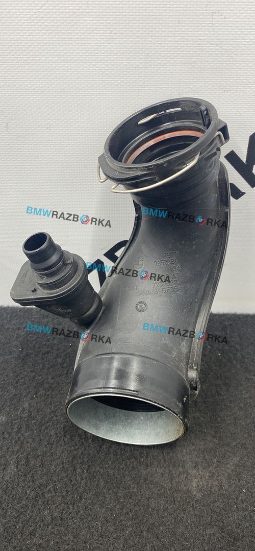 патрубок воздушного фильтра BMW M8 F91/92 F93 2020, 4.4 л., S63 B44 B, бензин, АКПП, седан, полный привод, 7852386