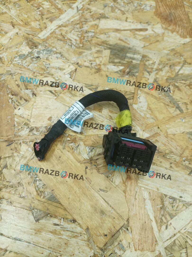 разъем (фишка) проводки BMW M8 F91/92 F93 2020, 4.4 л., S63 B44 B, бензин, АКПП, седан, полный привод, 9302478