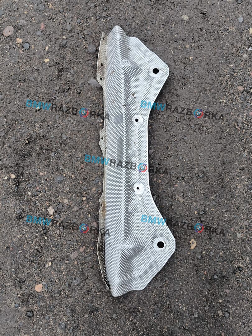 тепловой экран глушителя BMW 1 серия F40 2023, 1.5 л., B37 C15 A, дизель, skyscraper grau metallic (c4w), хетчбэк 5 дв., передний привод, 7436590
