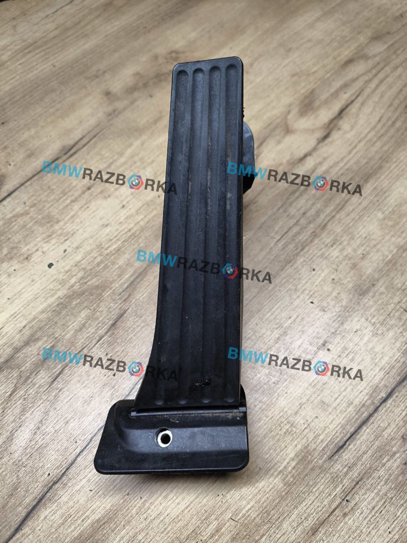 педаль BMW 1 серия F40 2023, 1.5 л., B37 C15 A, дизель, skyscraper grau metallic (c4w), хетчбэк 5 дв., передний привод, 6889819