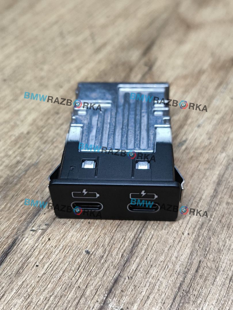 разъем AUX / USB BMW 1 серия F40 2023, 1.5 л., B37 C15 A, дизель, skyscraper grau metallic (c4w), хетчбэк 5 дв., передний привод, 5A84160